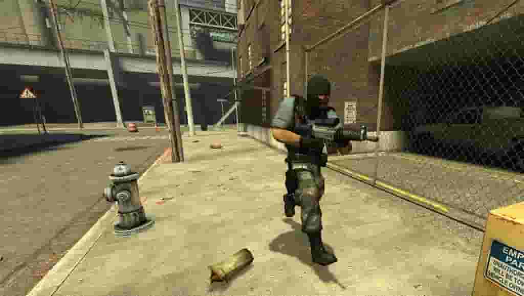 Counter-Strike: Source screenshot thumbnail screenshot 3