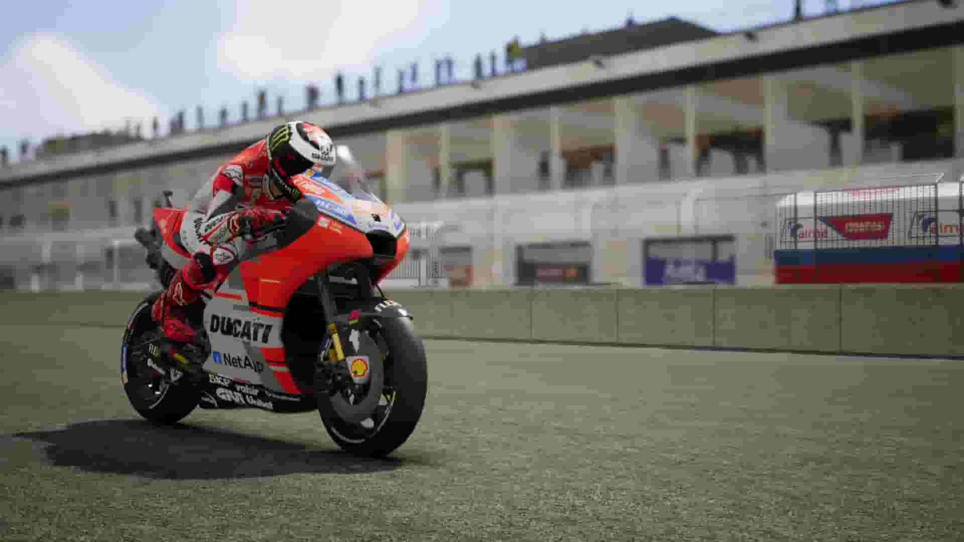 MotoGP18 screenshot thumbnail screenshot 2