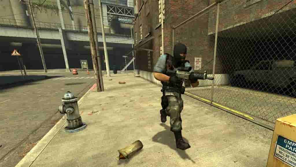 Counter-Strike: Source screenshot thumbnail screenshot 3
